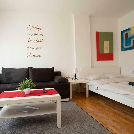 Studio Apartman Natali Zagreb Exterior foto