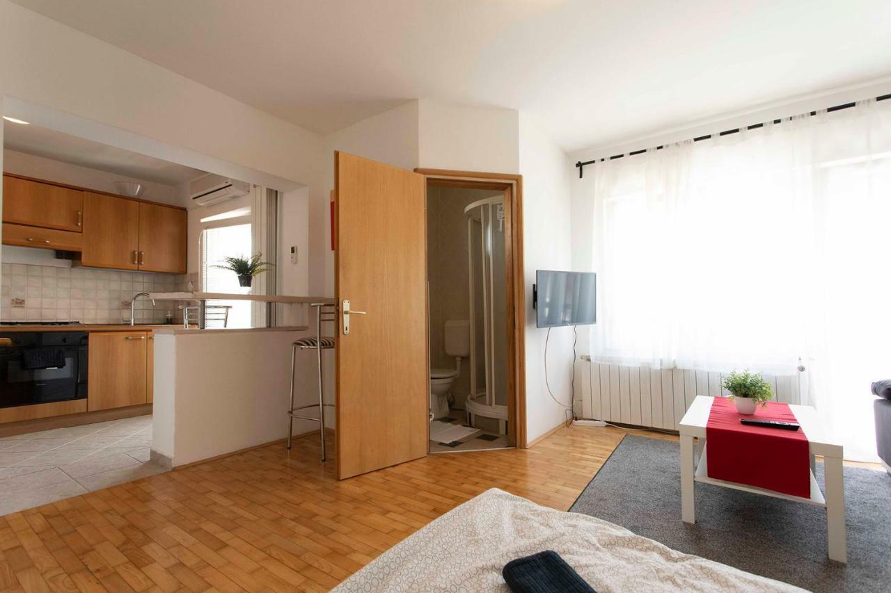 Studio Apartman Natali Zagreb Exterior foto